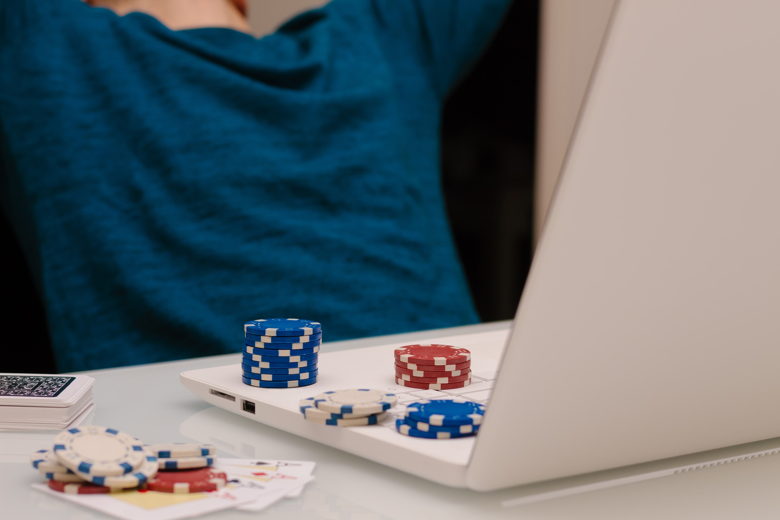 Managing Risks and Bankroll More Effectively - Multiplayer online casino